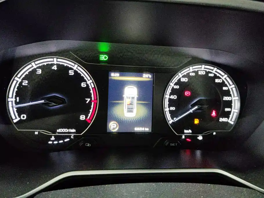 Geely Vision X6 — миниатюра 14
