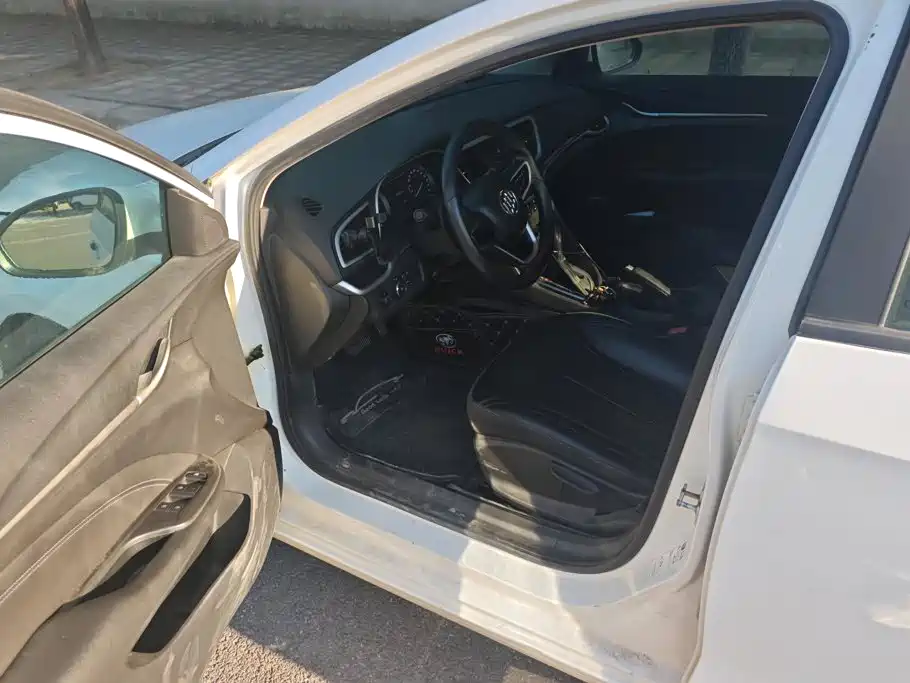 Buick Excelle — миниатюра 8