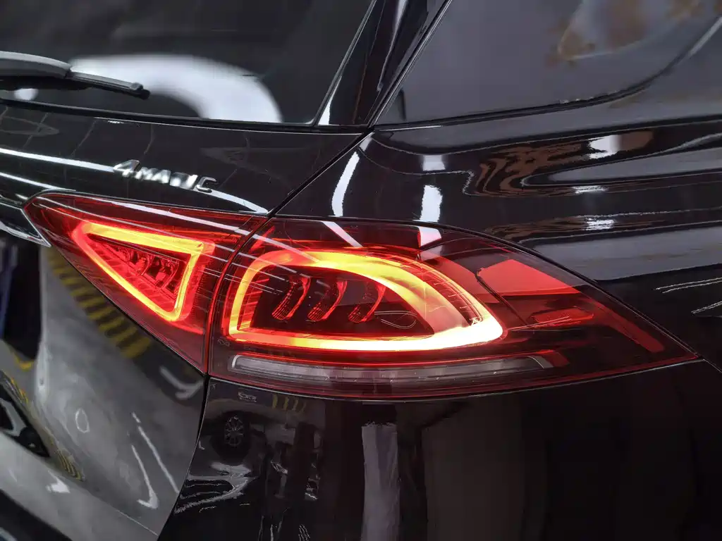 Mercedes-Benz GLE (Import) — миниатюра 34