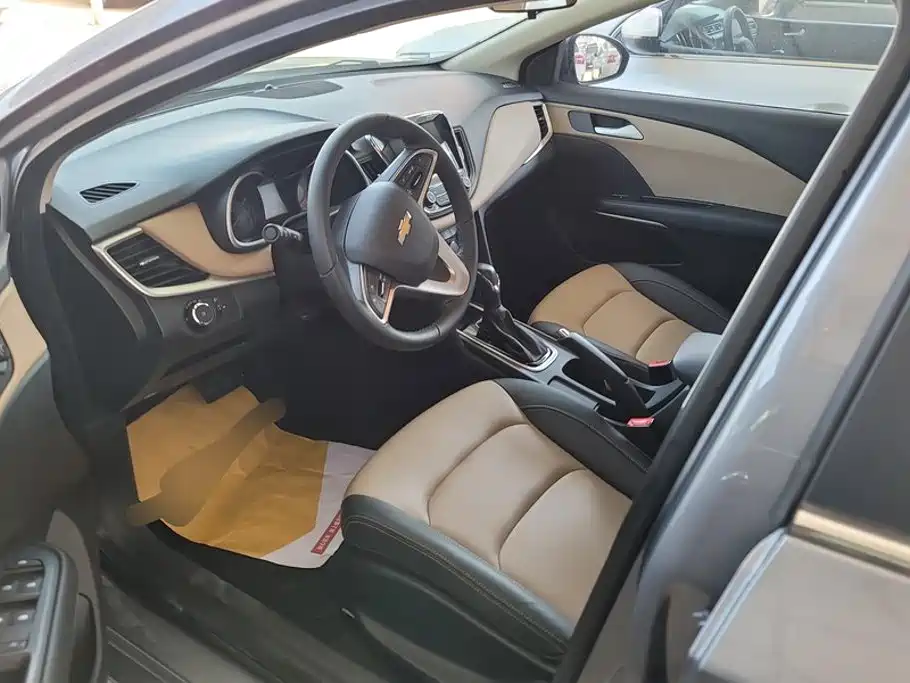 Chevrolet Monza — миниатюра 9