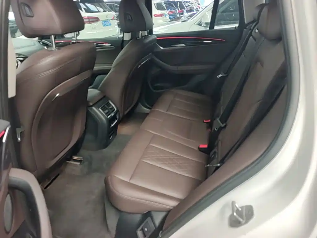BMW X3 — миниатюра 17