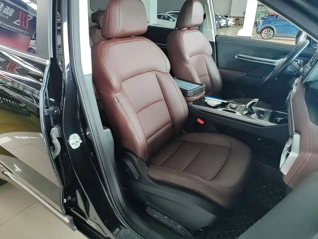 Geely Haoyue — миниатюра 25