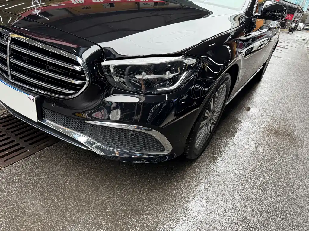 Mercedes-Benz E-Class — миниатюра 30