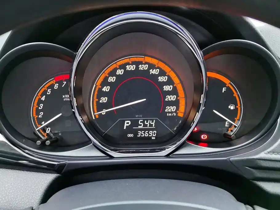 Toyota Yaris L — миниатюра 14