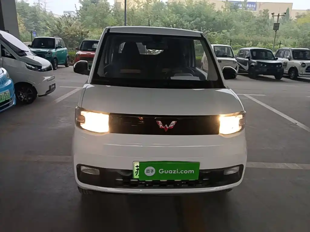 Wuling MINIEV — миниатюра 3