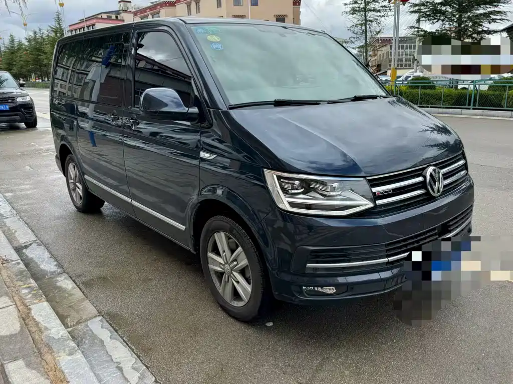 Volkswagen Multivan — миниатюра 2