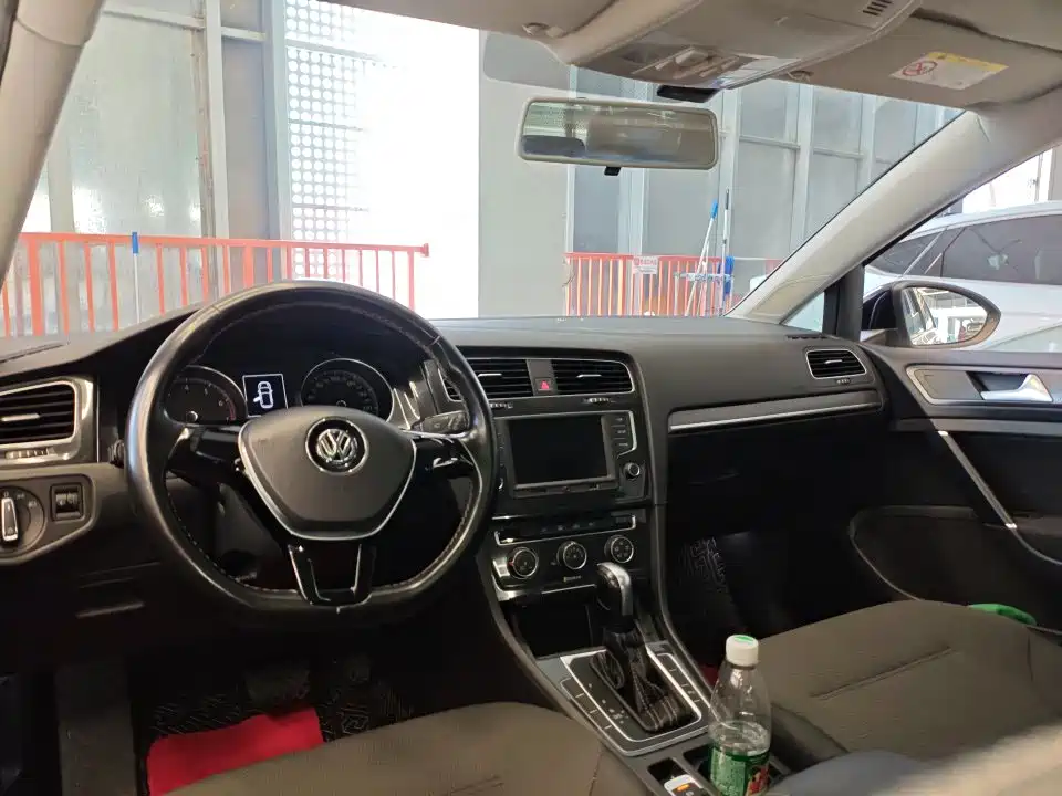 Volkswagen Golf — миниатюра 5