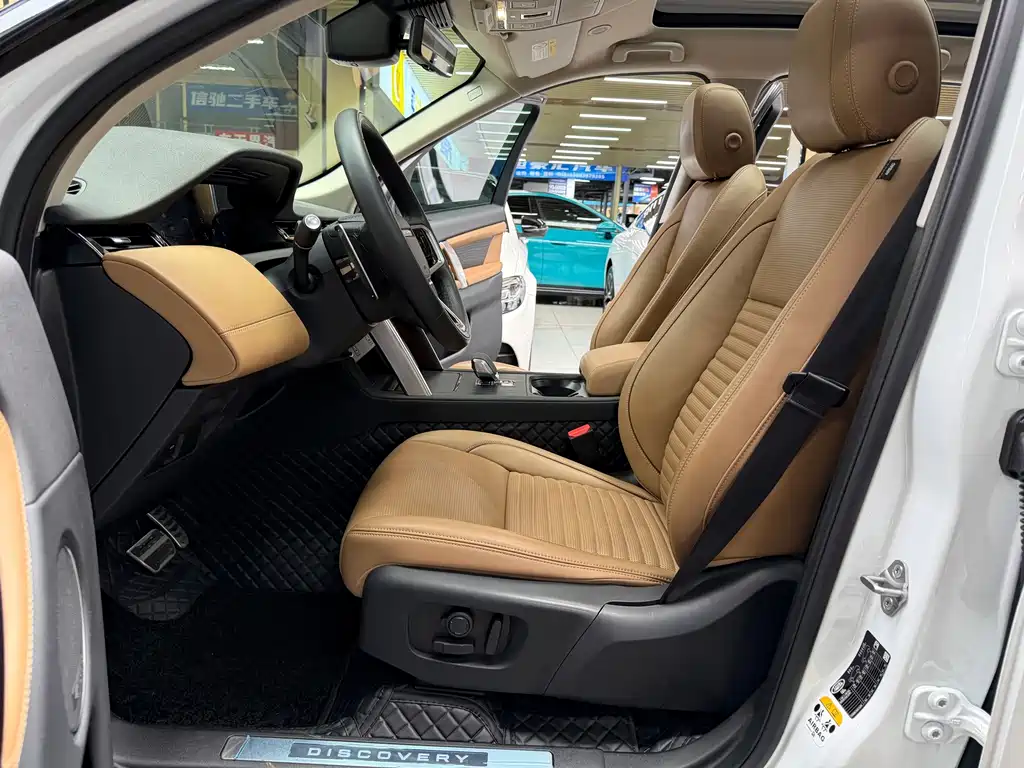 Land Rover Discovery Sport — миниатюра 10