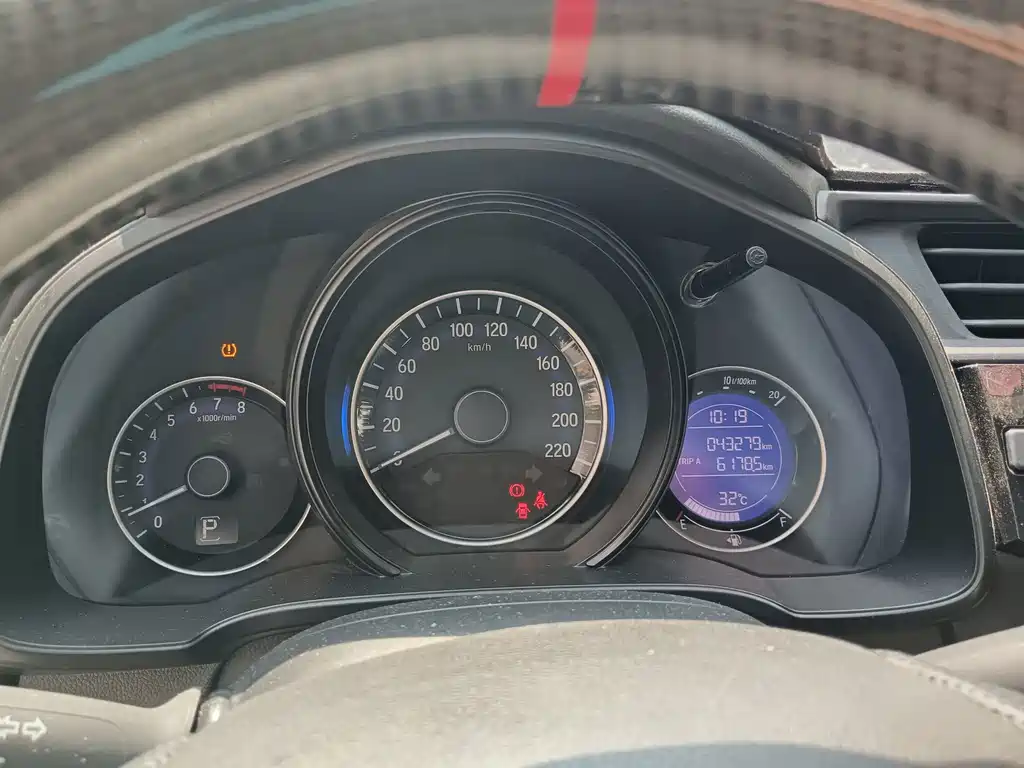 Honda Fit — миниатюра 9