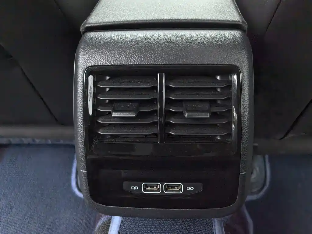 Volkswagen Sagitar — миниатюра 14