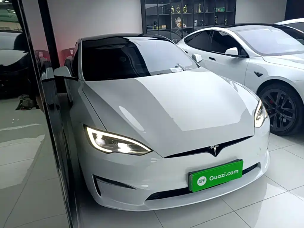 Tesla Model S — миниатюра 22
