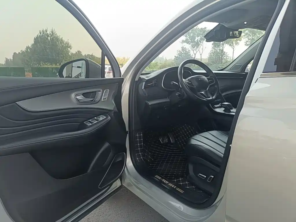 Roewe RX5 MAX — миниатюра 16