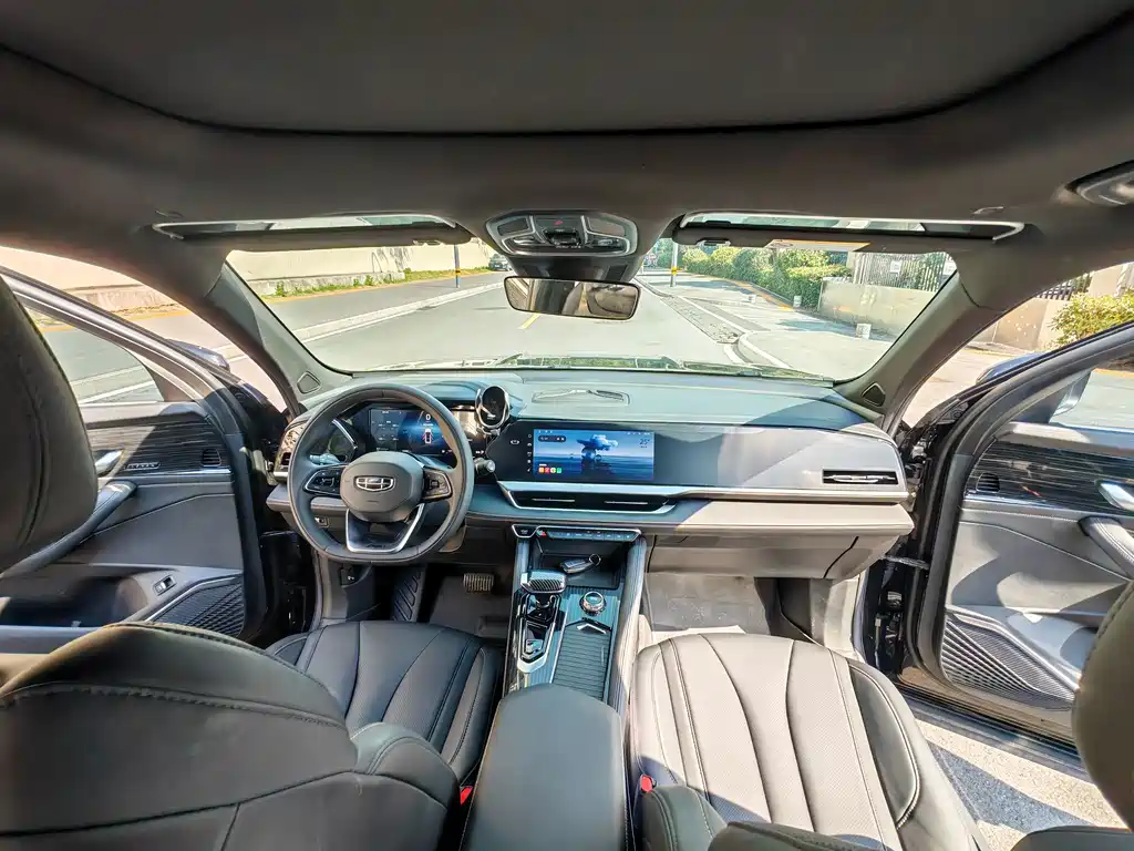Geely Xingyue L — миниатюра 12