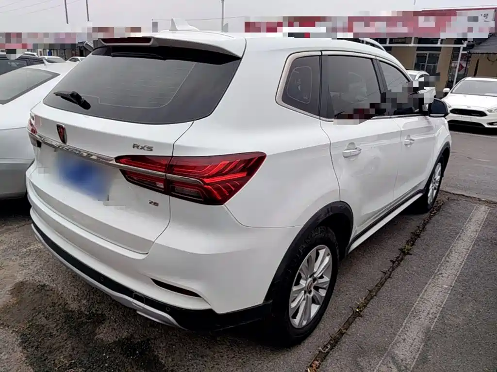 Roewe RX5 — миниатюра 7