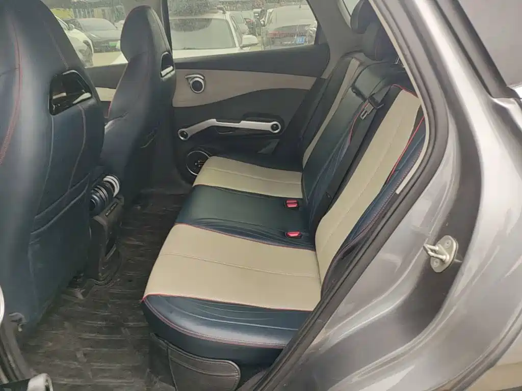 BYD Yuan Plus — миниатюра 17
