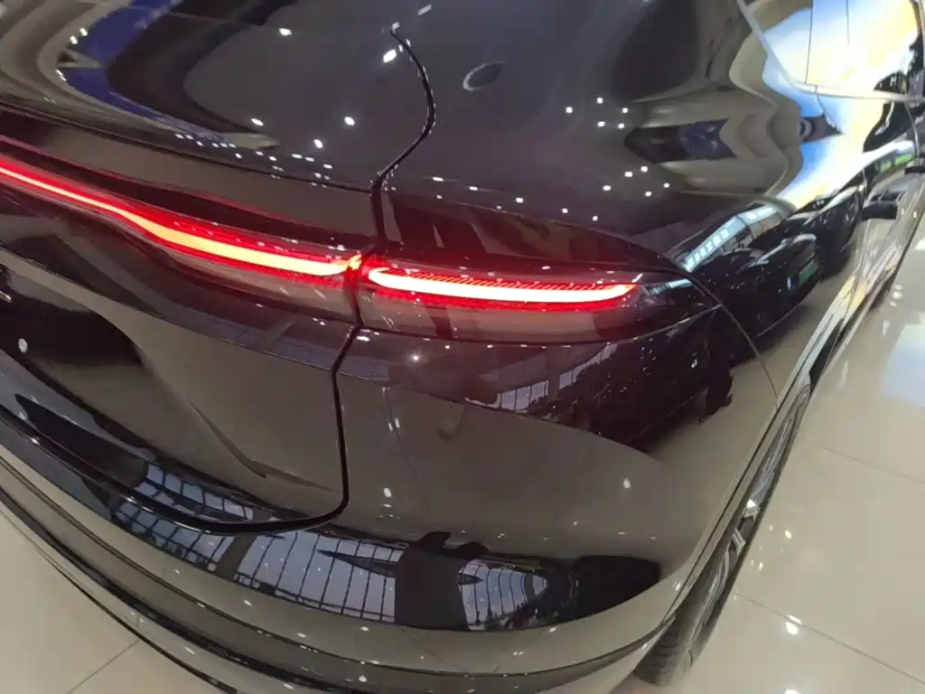 NIO EC6 — миниатюра 8