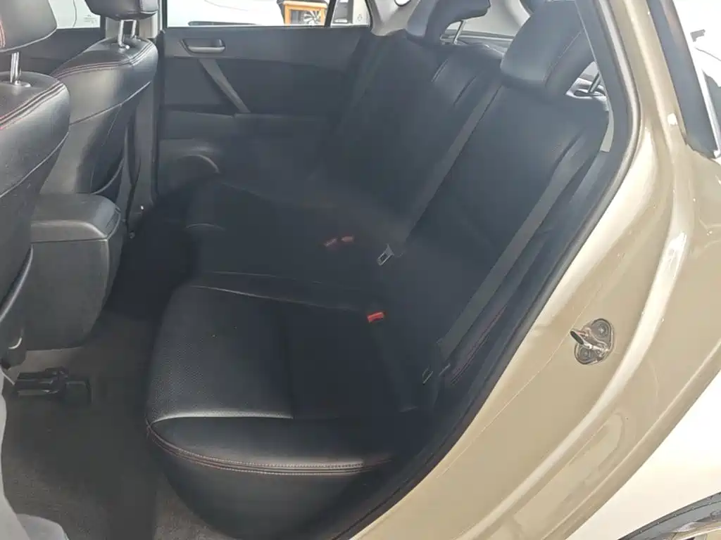 Mazda 3 Xingcheng — миниатюра 17