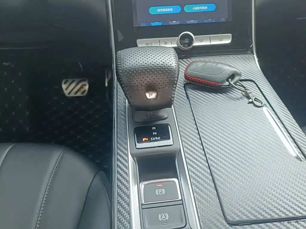 Roewe RX5 MAX — миниатюра 14