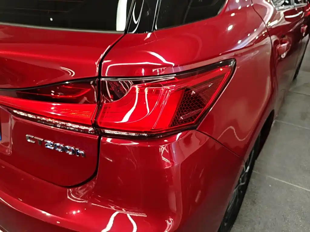 Lexus CT — миниатюра 24
