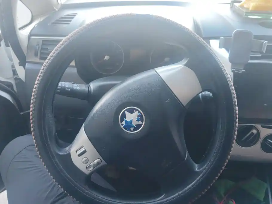 Venucia R50X — миниатюра 15