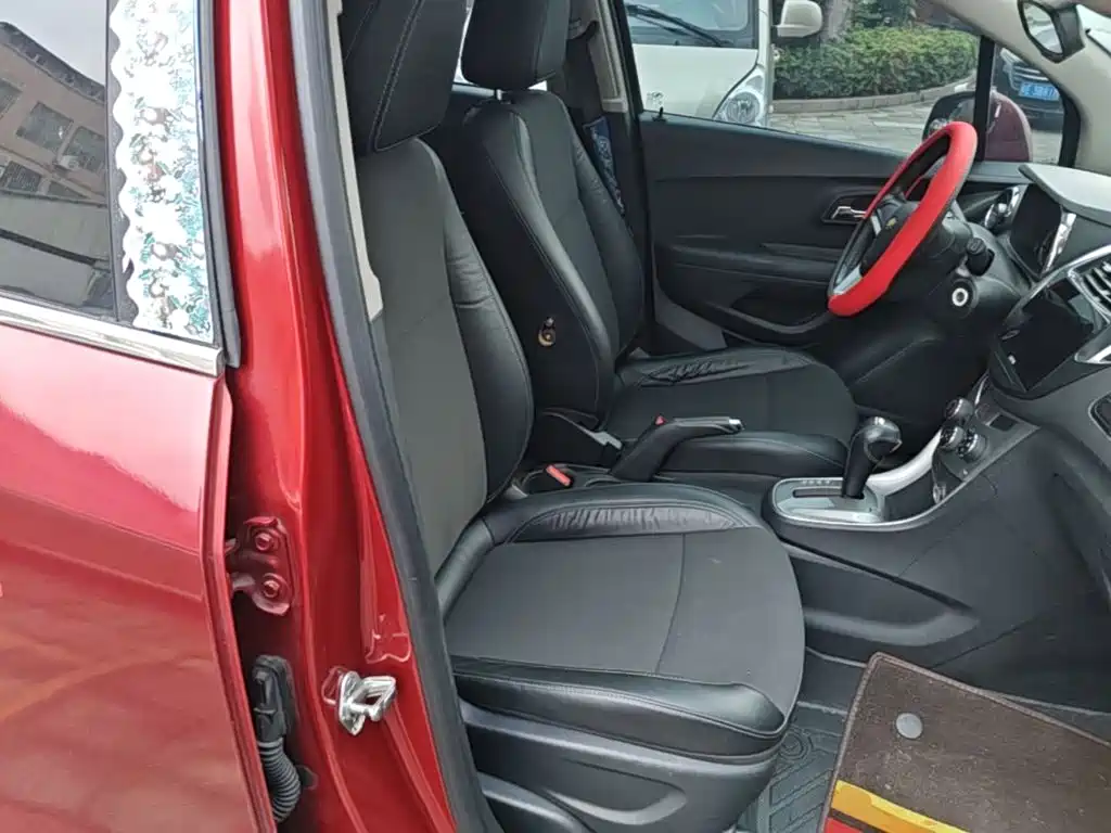 Chevrolet Trax — миниатюра 25