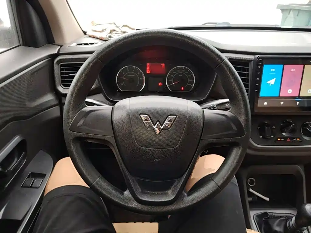 Wuling Hongguang V — миниатюра 11