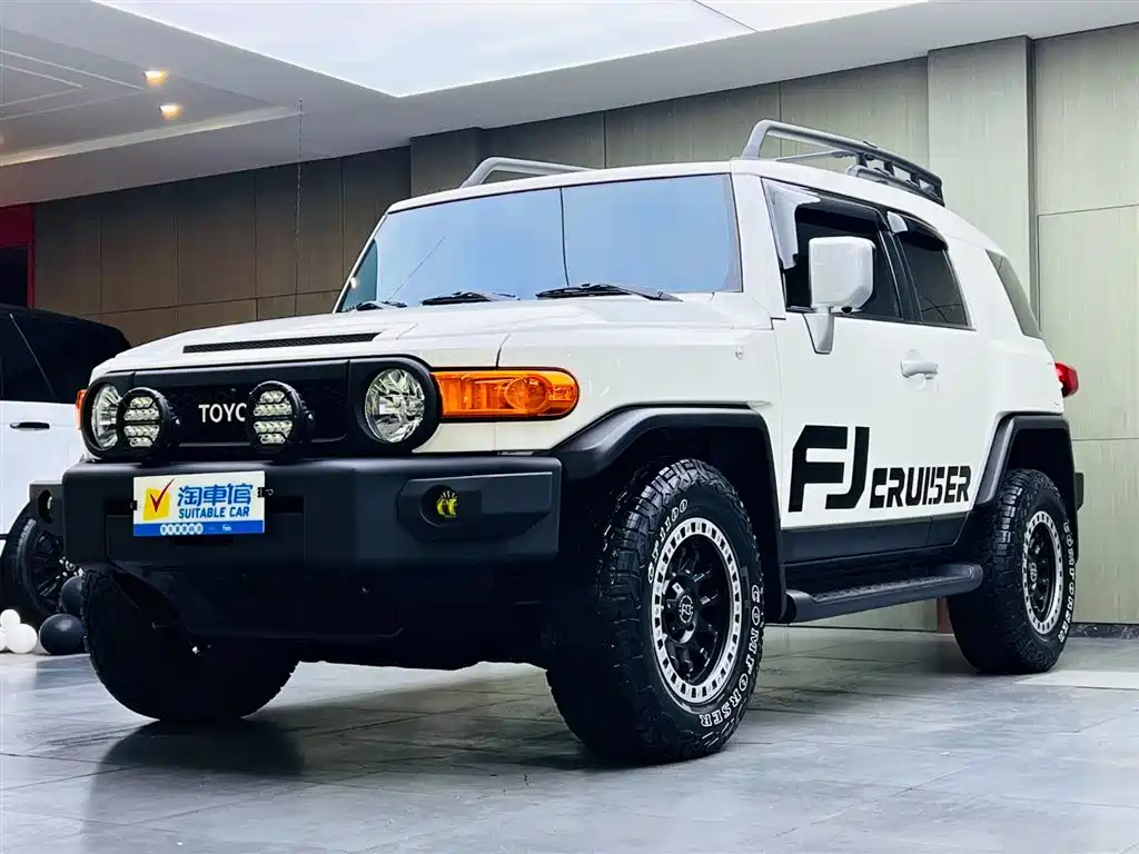 Toyota FJ Cruiser 2024