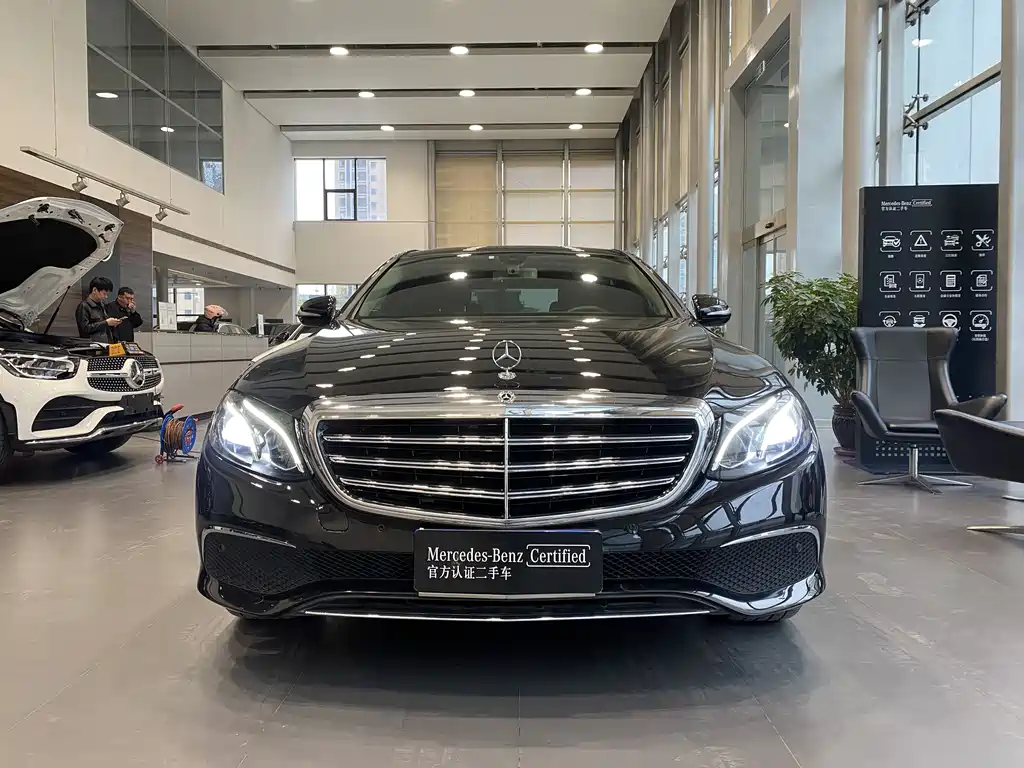 Mercedes-Benz E-Class E 2020 E 260 L 4MATIC