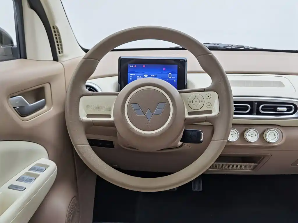 Wuling MINIEV — миниатюра 11