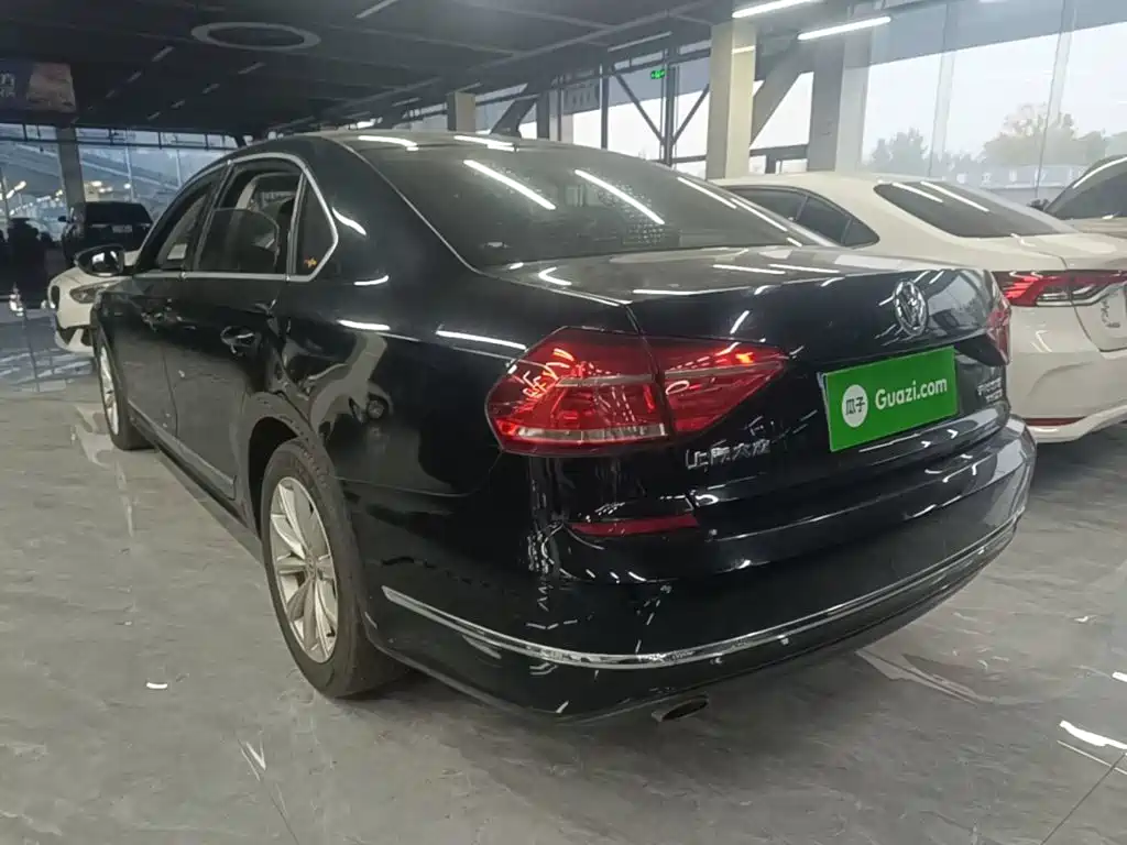 Volkswagen Passat — миниатюра 5