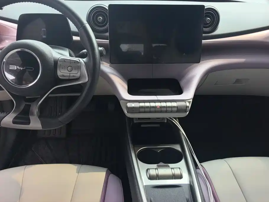 BYD Dolphin — миниатюра 13