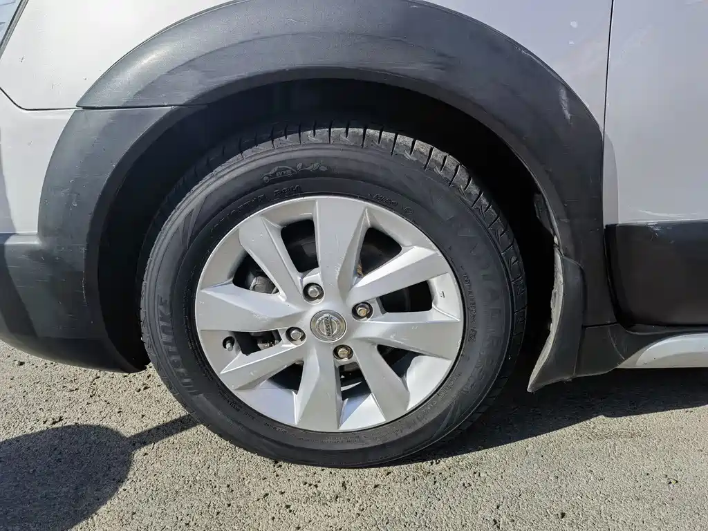 Nissan Livina — миниатюра 10