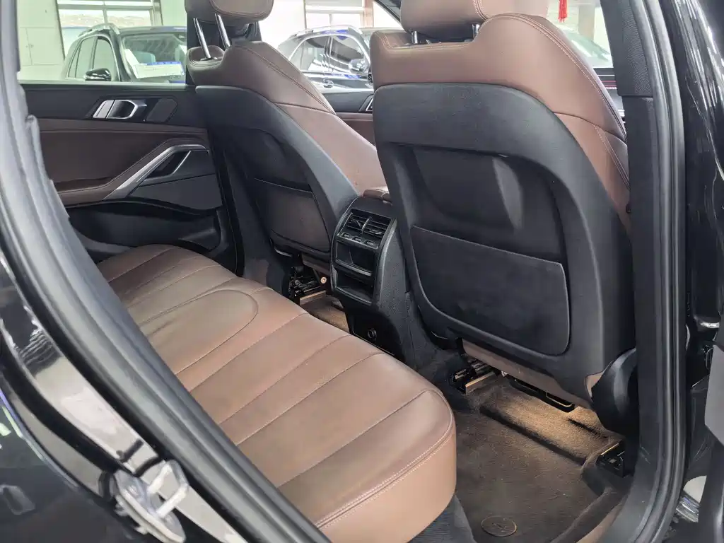 BMW X6 — миниатюра 11