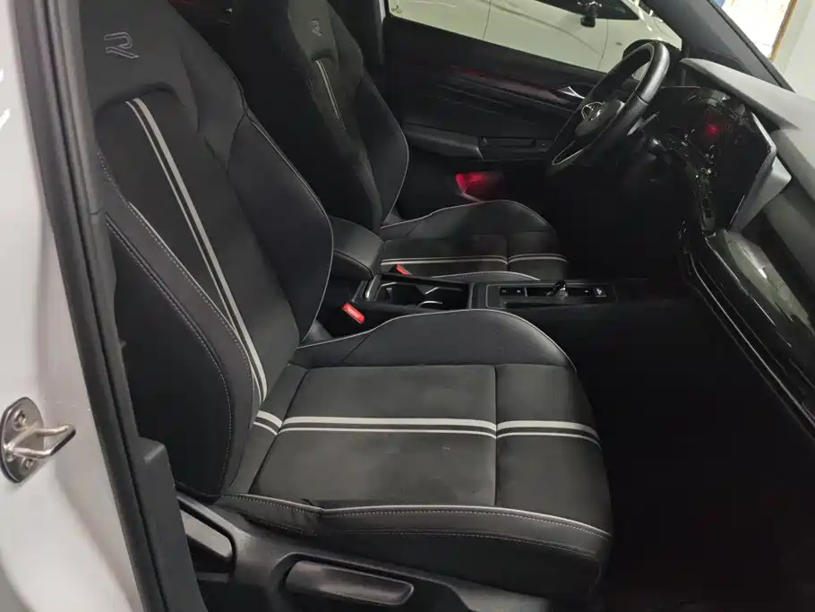 Volkswagen Golf — миниатюра 8