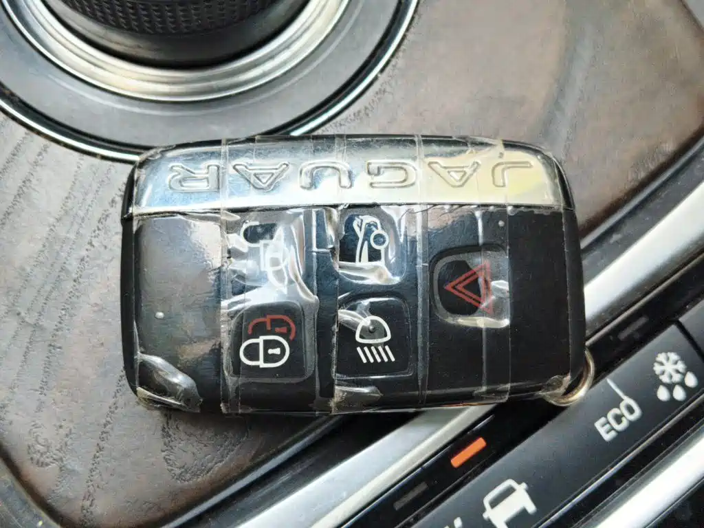 Jaguar XFL — миниатюра 12