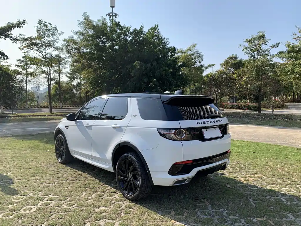 Land Rover Discovery Sport — миниатюра 12