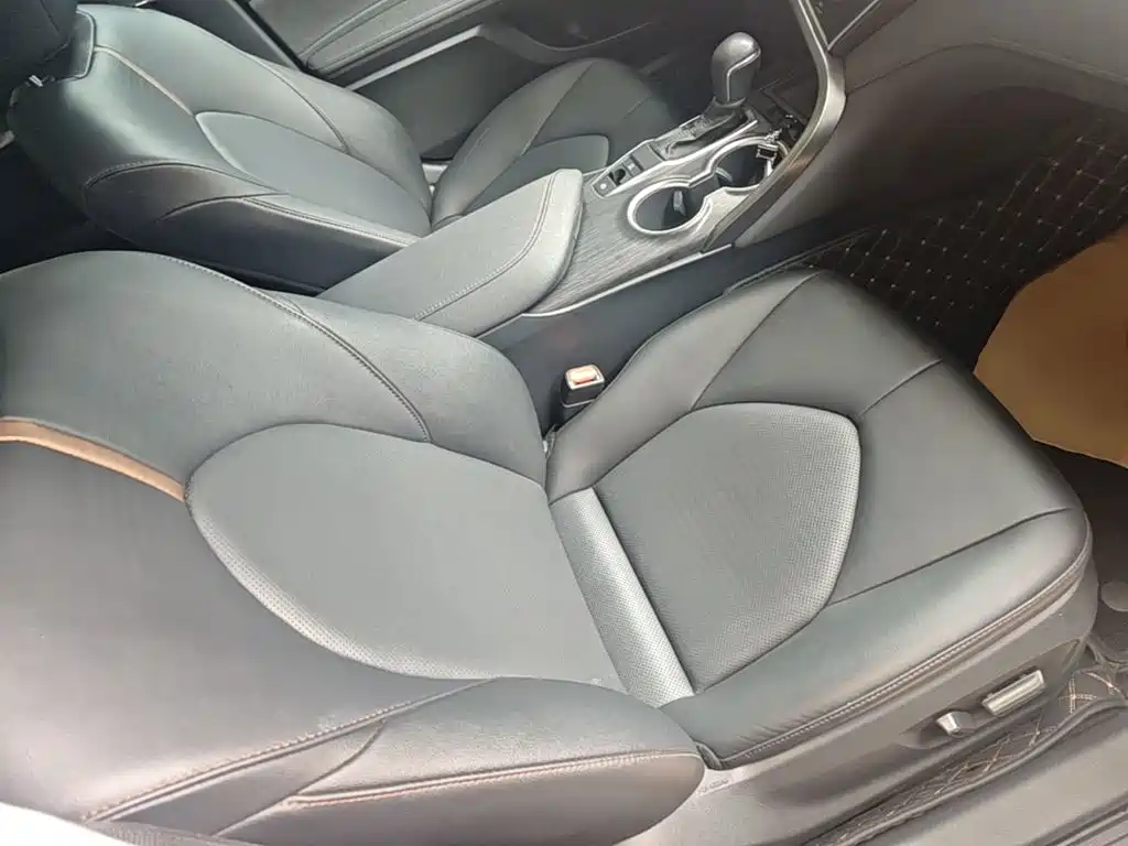 Toyota Camry — миниатюра 25