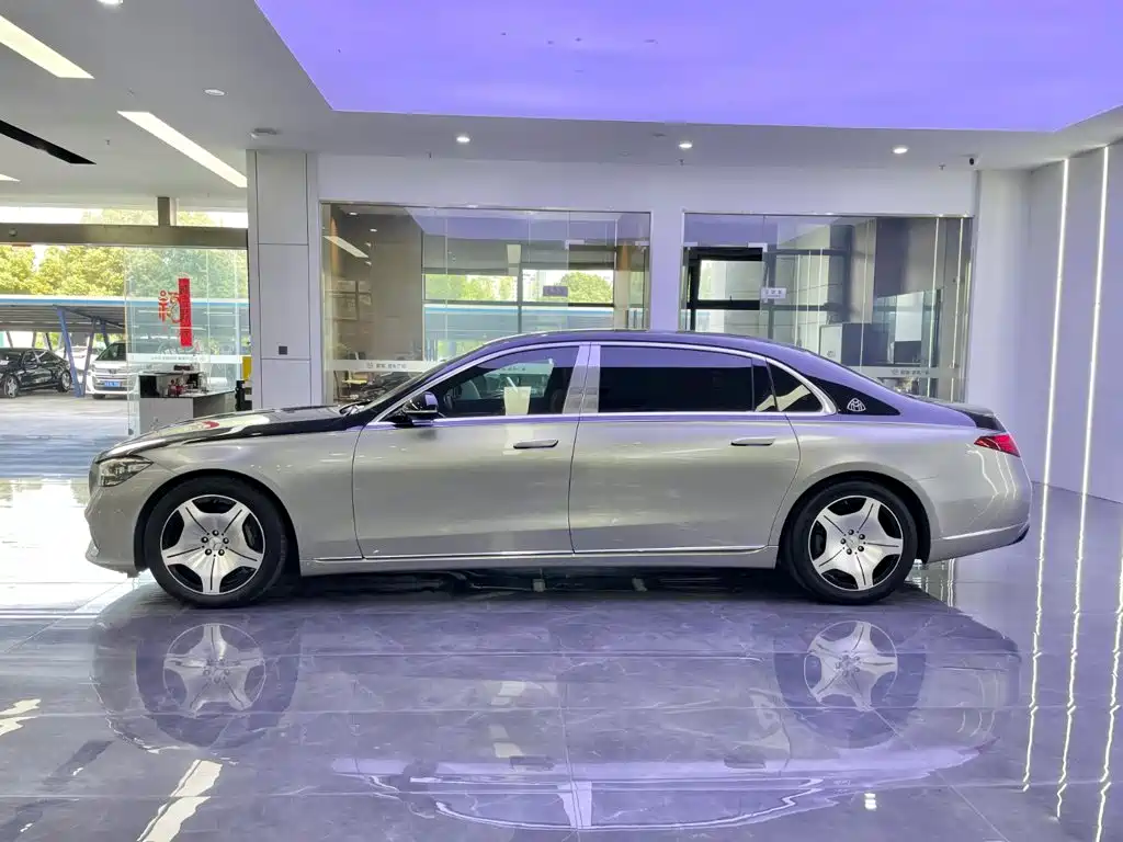 Mercedes-Benz Maybach S-Class