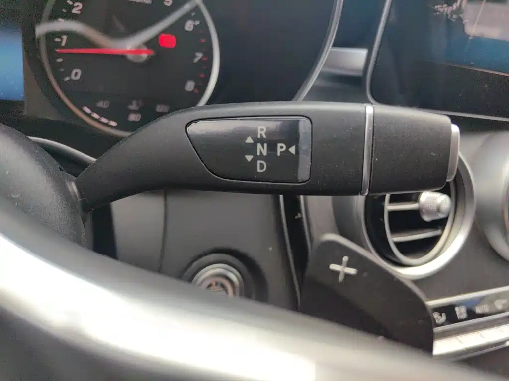 Mercedes-Benz C-Class — миниатюра 10