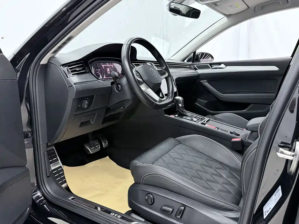 Volkswagen Magotan PHEV — миниатюра 4