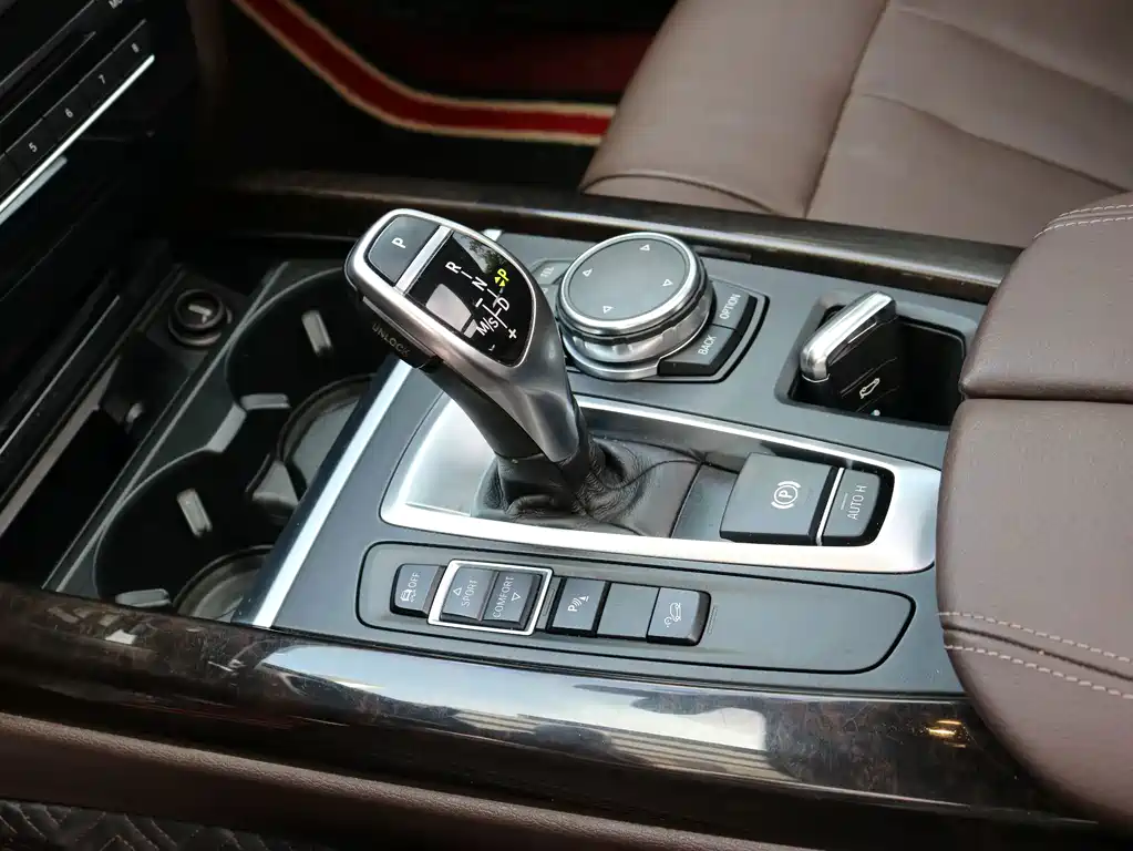 BMW X5 (Import) — миниатюра 14