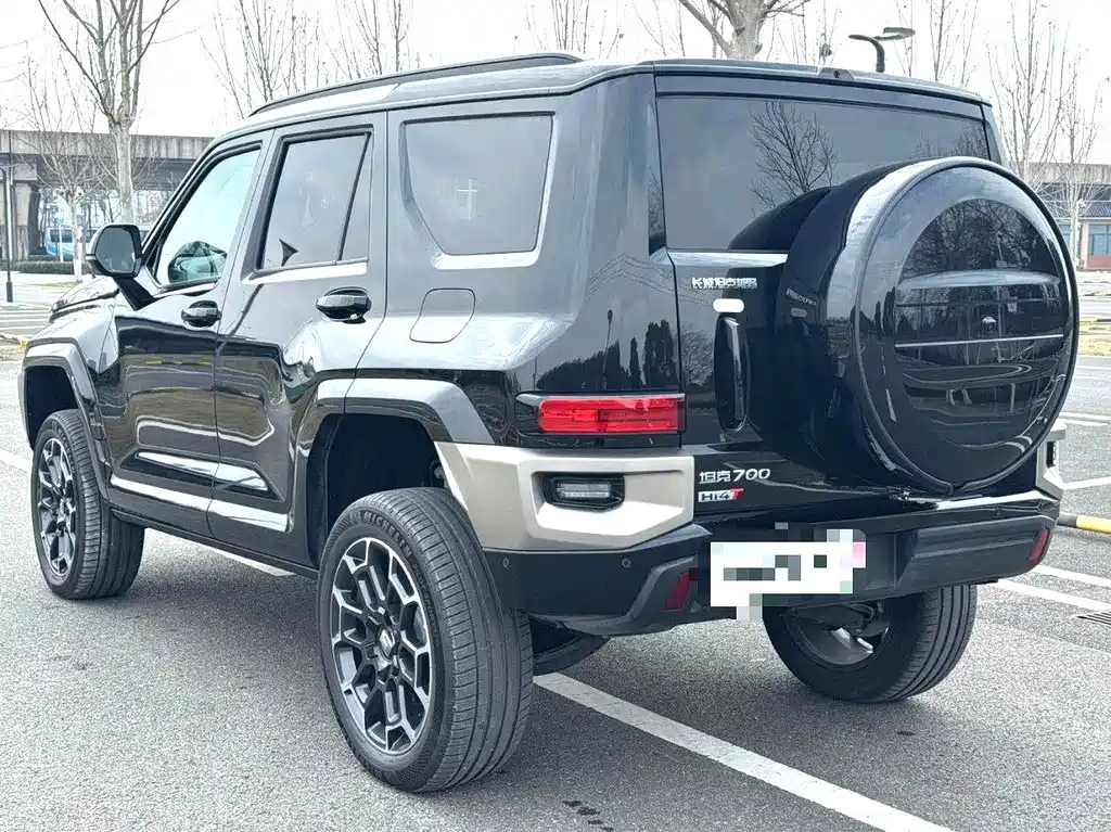 TANK TANK 700 NEW ENERGY