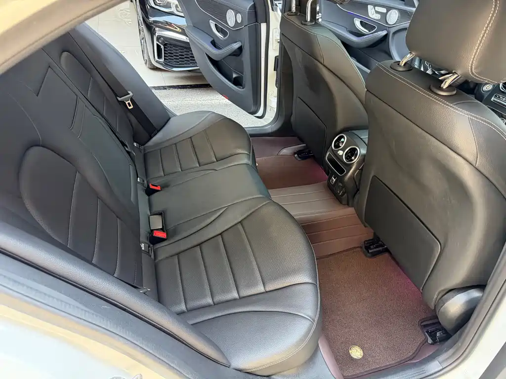Mercedes-Benz C-Class — миниатюра 21