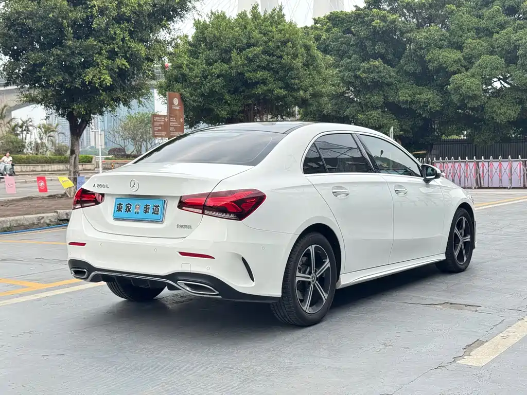 MERCEDES-BENZ A CLASS