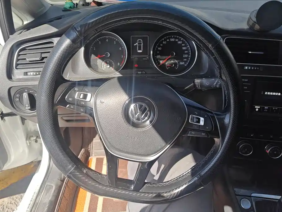 Volkswagen Golf — миниатюра 15