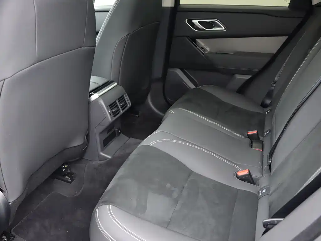 Land Rover Velar — миниатюра 13