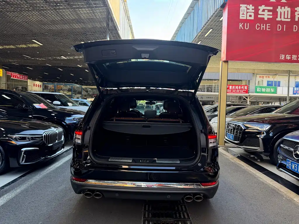 Lincoln Aviator — миниатюра 31