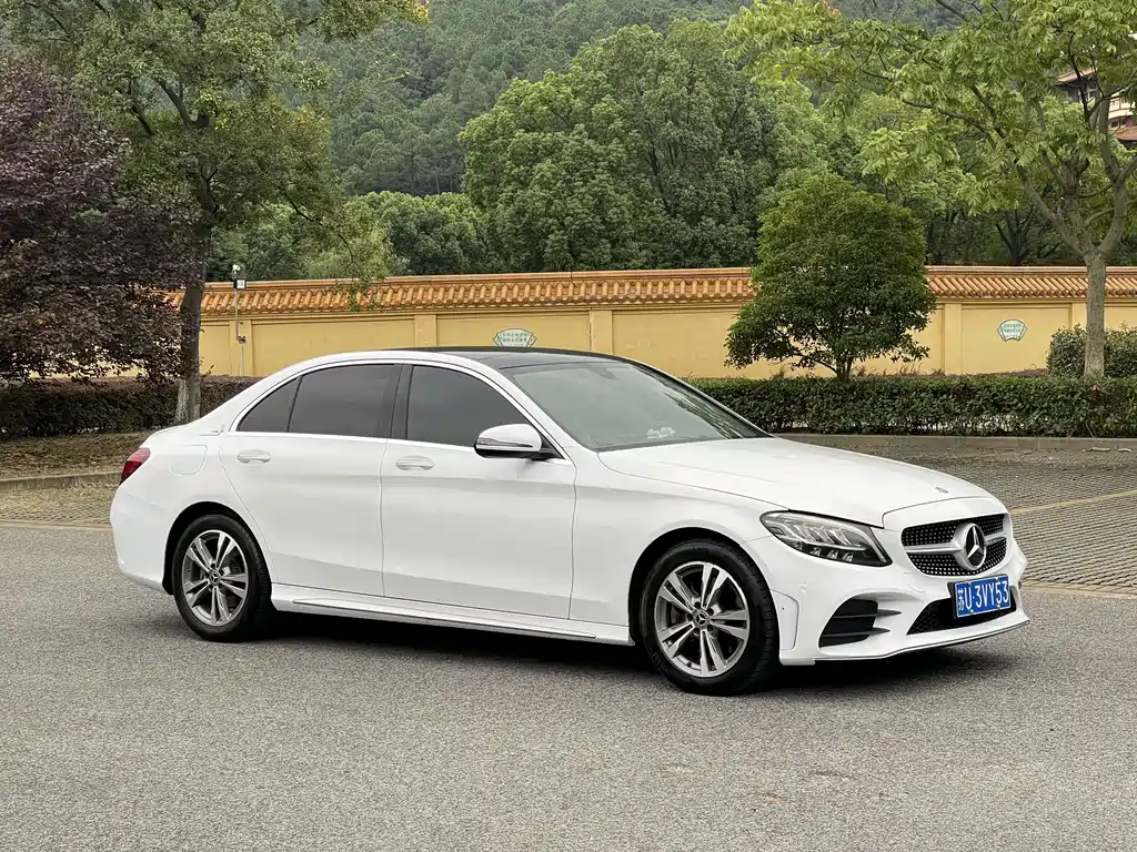 Mercedes-Benz C-Class — миниатюра 4