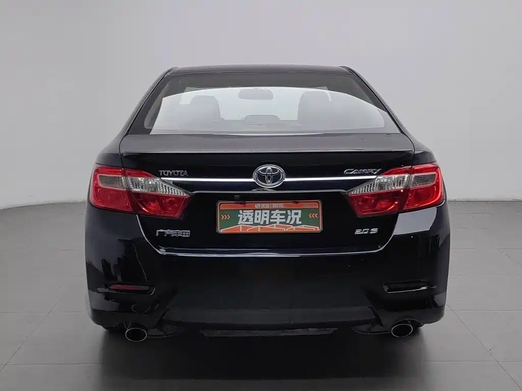 Toyota Camry — миниатюра 4