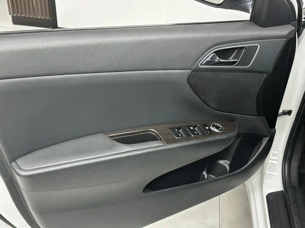 HYUNDAI NAME PICTURE